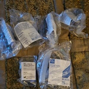 Lot Of 4 Nebulizer Mask,1 Nebulizer Kit, & 1 Xtra Nebulizer Kit Medicine Cup.New